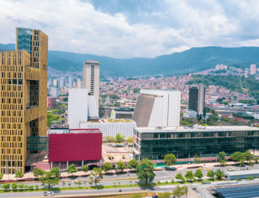 Tour de Ciudad con Museo de Antioquia – Privado